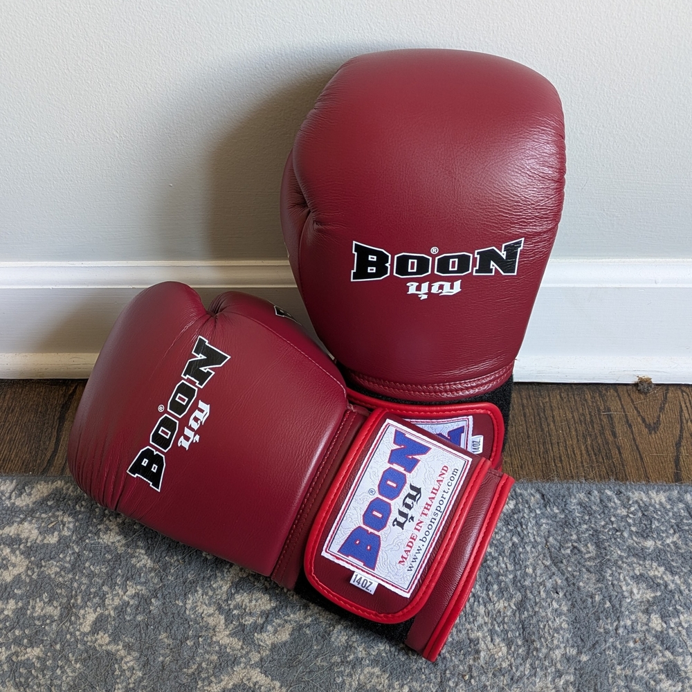 Brand New! Boon Compact 14oz Muay Thai Boxing Gloves Burgundy